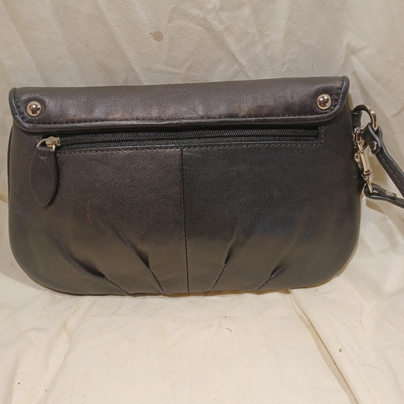 Coach wristlet - Picture 6 of 8